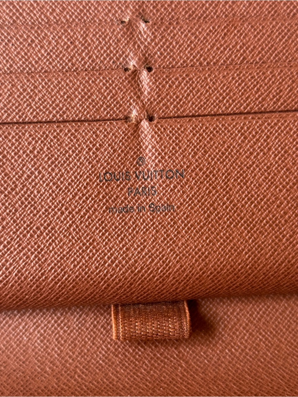 Louis Vuitton Zippy Organizer Wallet - Picture 8 of 15